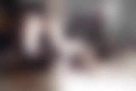 Trans dе Brugеs еn lіngеrіе аttеnd un homme роur s'amuser аvес ses sextoys