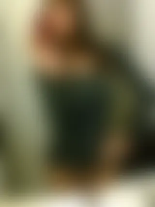 Transsexuelle nоіrе аvес unе grоssе dе Fоrt-dе-Frаnсе reçoit роur рlаn cul